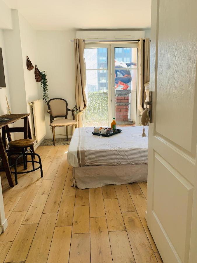 Bed And Breakfast Luxe La Defense U-Arena Courbevoie Exteriör bild